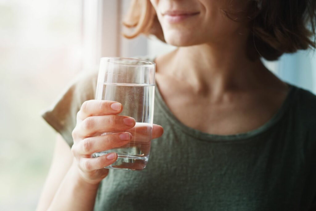 Zahnpasta Wasser trinken
